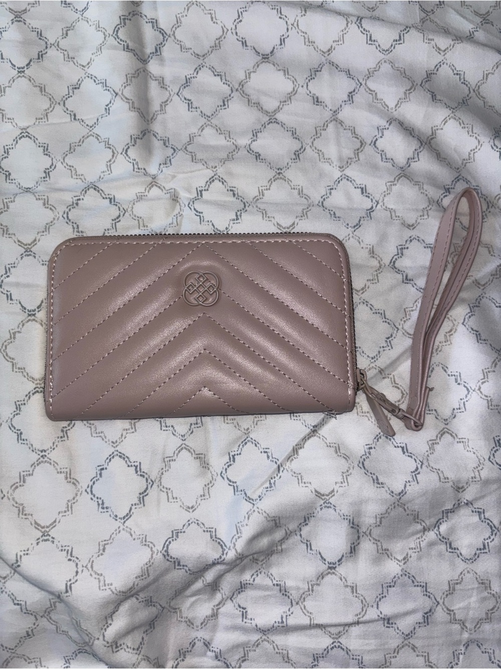 Quilted Wristlet Wallet in Dusty Rose - Unbranded